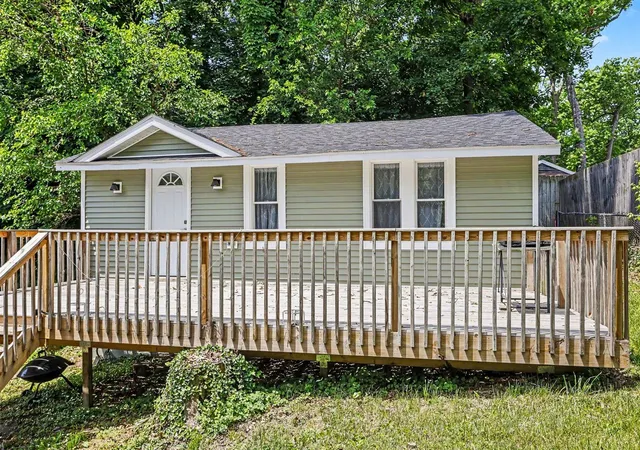Homes for sale in Dowagiac, MI | 93402 Lee St, Dowagiac, MI 49047 | MLS# 70537034