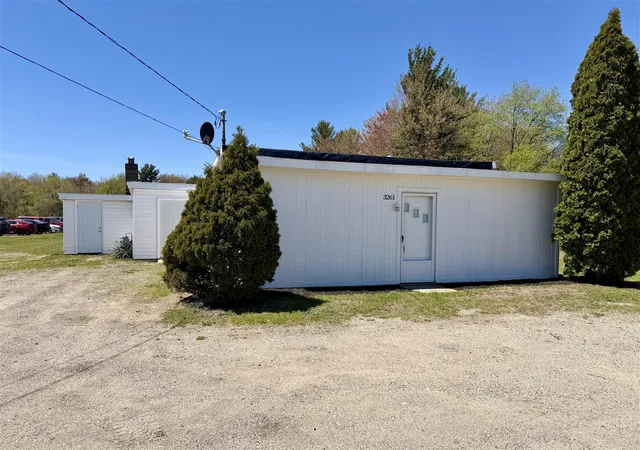 Photo 1 of Single family home for sale at 3261 Whitehall Rd, Muskegon, MI 49445 | MLS# 70532127 | Listing updated on 2026-08-26