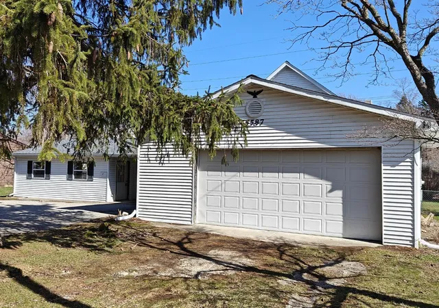 2nd image of 5587 E Karen Ct, Stevensville, MI 49127 | MLS# 70523039
