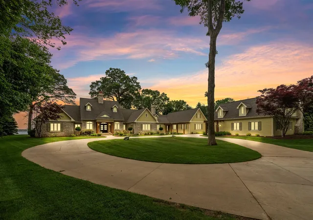 Photo 3 of Mansion for sale at 329 W Circle Dr, North Muskegon, MI 49445 | MLS# 70538867 | Listing updated on 2026-08-27