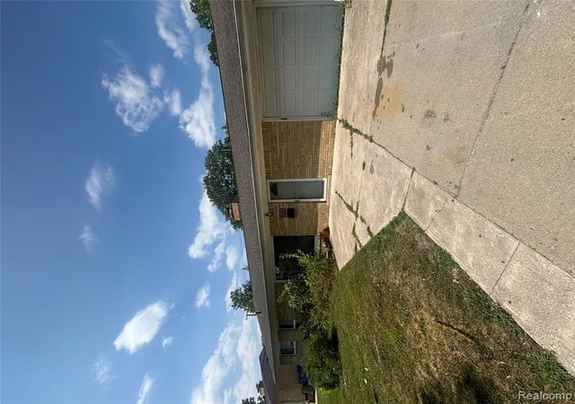 Photo 1 of Sale Pending at 6685 Rockland St, Dearborn Heights, MI 48127 4617 | MLS# 61016690 | Listing updated on 2026-08-28