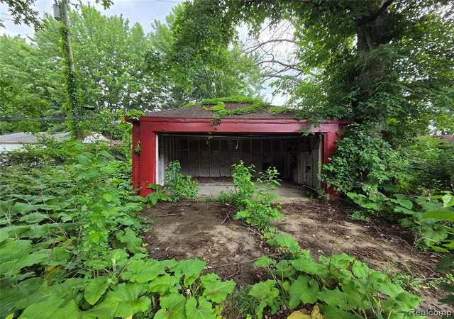 Photo 4 of Multi family home for sale at 5310 Grayton St, Detroit, MI 48224 | MLS# 61013145 | Listing updated on 2026-07-21