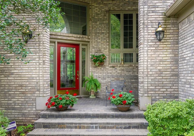 2nd image of 35700 Cross, Farmington Hills, MI 48331 | MLS# 70535122