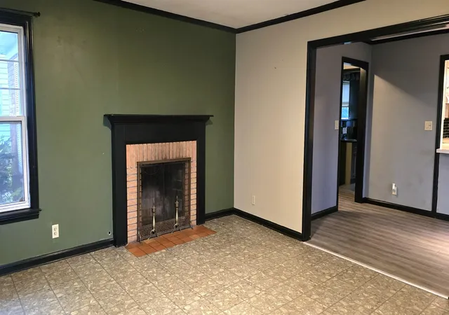 Photo 4 of Sale Pending at 4873 N Sheridan Rd, Saginaw, MI 48601 | MLS# 50218490 | Listing updated on 2026-09-16