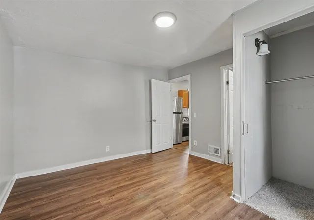 Photo 3 of Single family home for sale at 710 Baxter St, Grand Rapids, MI 49503 | MLS# 70543189 | Listing updated on 2026-08-13
