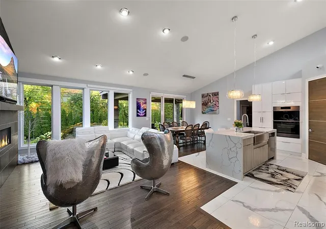 Photo 5 of Single family home for sale at 16281 Buckingham Ave, Beverly Hills, MI 48025 | MLS# 61014755 | Listing updated on 2026-08-07