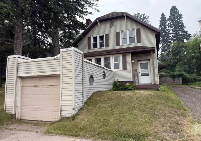 Photo 1 of Single family home for sale at 623 E Cloverland Dr, Ironwood, MI 49938 | MLS# 50215163 | Listing updated on 2026-07-16