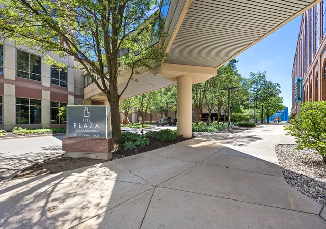 Photo 3 of Condo for sale at 57 Campau Cir #2305, Grand Rapids, MI 49503 | MLS# 70539199 | Listing updated on 2026-09-08