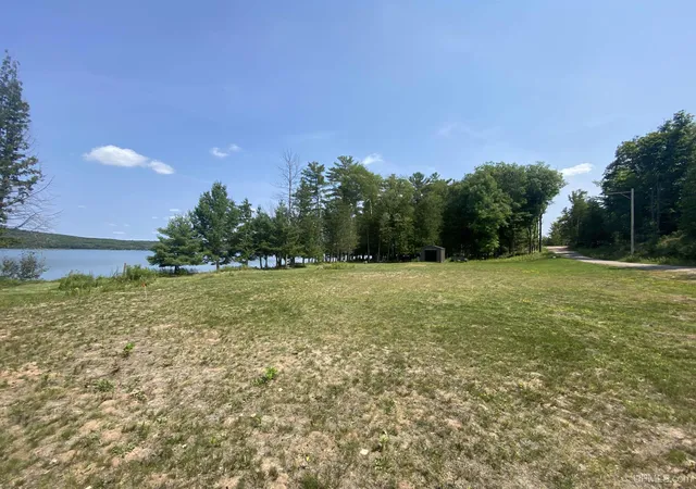 Homes for sale in Iron Mountain, MI | W8084 S Lake Antoine Rd, Iron Mountain, MI 49801 | MLS# 50206083