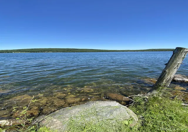 Homes for sale in Iron Mountain, MI | W8084 S Lake Antoine Rd, Iron Mountain, MI 49801 | MLS# 50206083