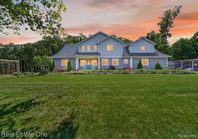 Homes for sale in Romulus, MI | 26987 Crawford Rd, Romulus, MI 48174 | MLS# 60998054