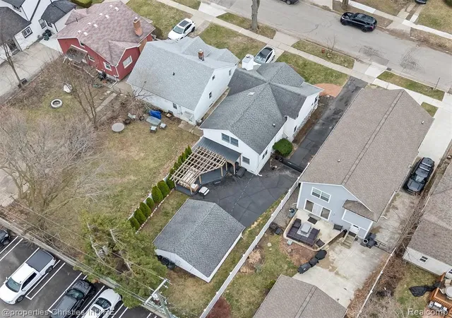 3rd image of 16268 Kirkshire Ave, Beverly Hills, MI 48025 | MLS# 61009808
