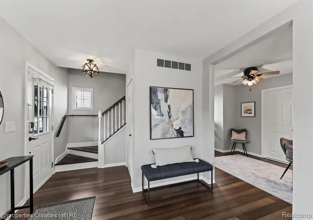4th image of 16268 Kirkshire Ave, Beverly Hills, MI 48025 | MLS# 61009808