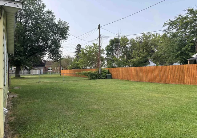 Photo 3 of Single family home for sale at 602 3rd Street, Essexville, MI 48732 | MLS# 50217720 | Listing updated on 2026-10-07