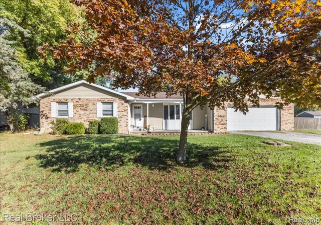 2nd image of 4268 Ravenswood Rd, Port Huron, MI 48060 | MLS# 60941601