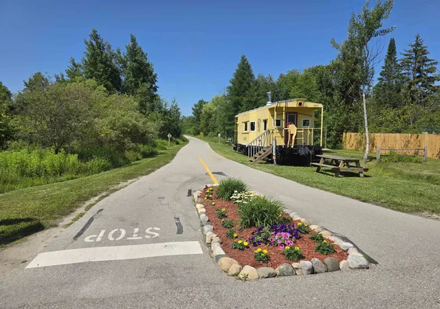 32nd image of 13638 S Thorn Creek Dr, Traverse City, MI 49684 | MLS# 80070923