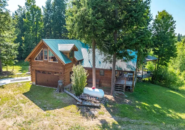 Homes for sale in Skanee, MI | 21484 Pinery Cemetary Rd, Skanee, MI 49962 | MLS# 50214762