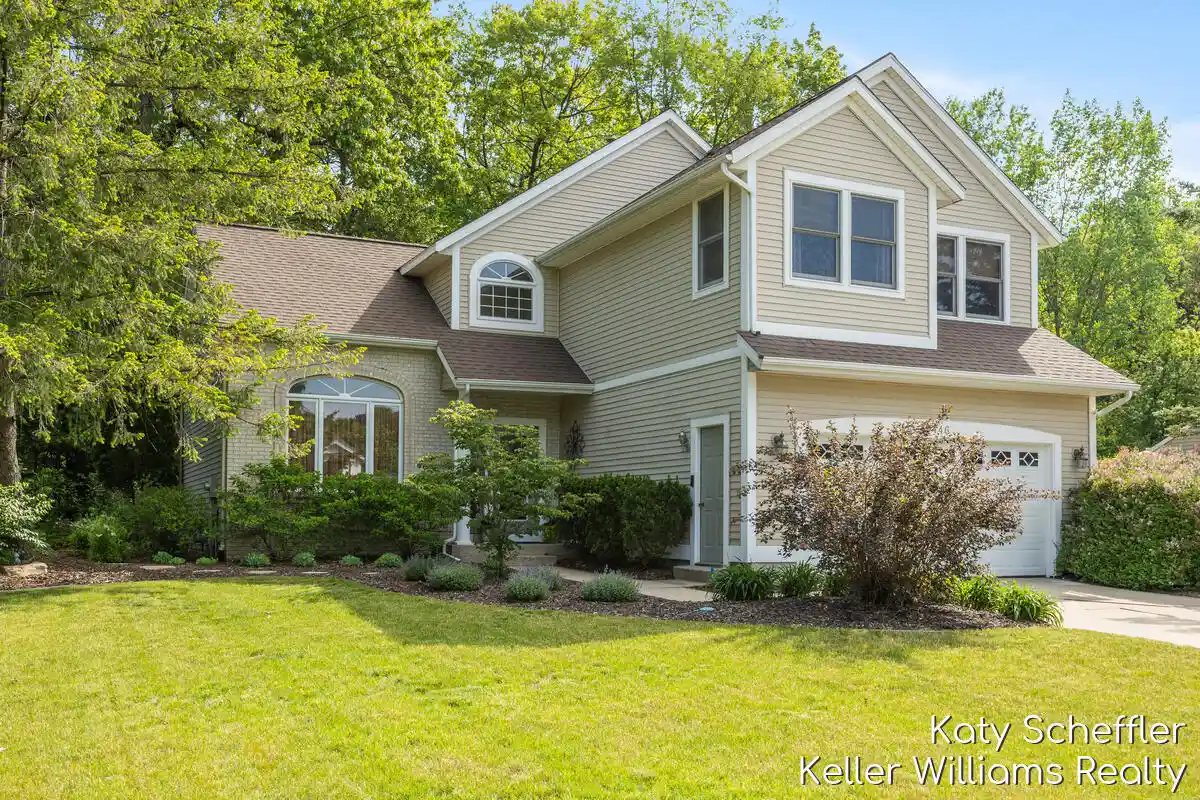 Photo 1 of Single family home for sale at 7446 Decosta Dr, Rockford, MI 49341 | MLS# 70562936 | Listing updated on 2026-10-28