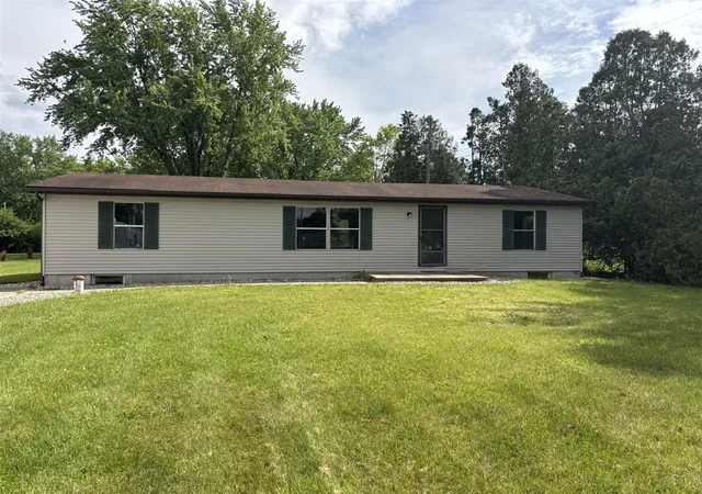 Homes for sale in Edwardsburg, MI | 19797 S Metcalf, Edwardsburg, MI 49112 | MLS# 70534305