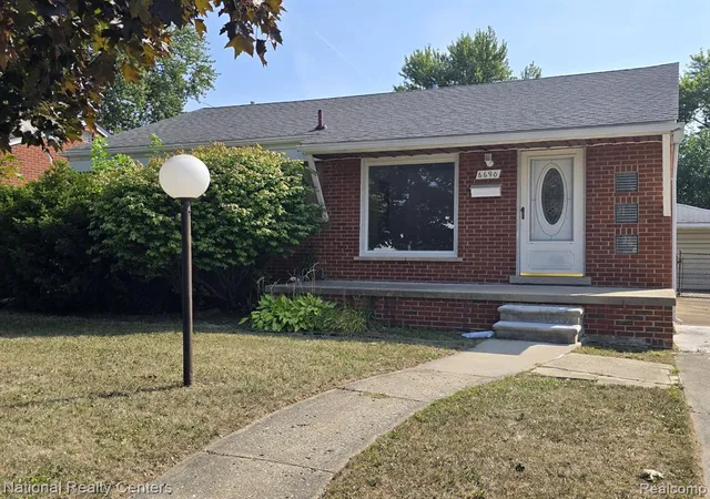 1st image of 6690 Deering St, Garden City, MI 48135 2292 | MLS# 61023335