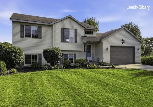 Photo 2 of Sale Pending at 4966 Ne Dio Dr Ne, Cedar Springs, MI 49315 | MLS# 80072647 | Listing updated on 2026-09-18