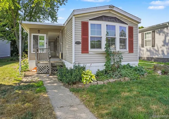 Photo 1 of Manufactured home for sale at 10018 Hutchinson Dr, Davisburg, MI 48350 | MLS# 61017478 | Listing updated on 2026-08-07