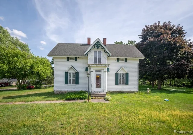 Homes for sale in Waterford, MI | 3557 W Walton Blvd, Waterford, MI 48329 | MLS# 61003884