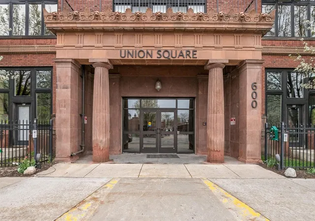 Photo 1 of Condo for sale at 600 Broadway Ave #602, Grand Rapids, MI 49504 | MLS# 70553021 | Listing updated on 2026-10-08