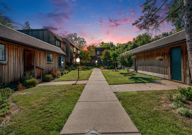 Photo 2 of Condo for sale at 2127 Pauline Ct, Ann Arbor, MI 48103 | MLS# 70500631 | Listing updated on 2025-11-04