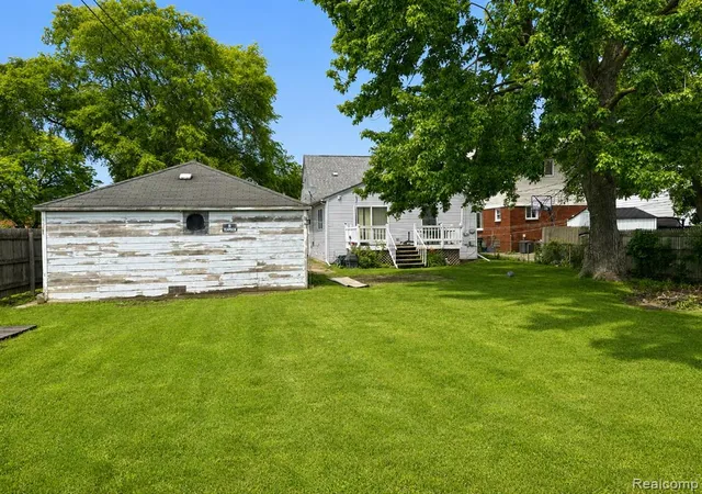Homes for sale in Center Line, MI | 8056 Central, Center Line, MI 48015 | MLS# 61006016