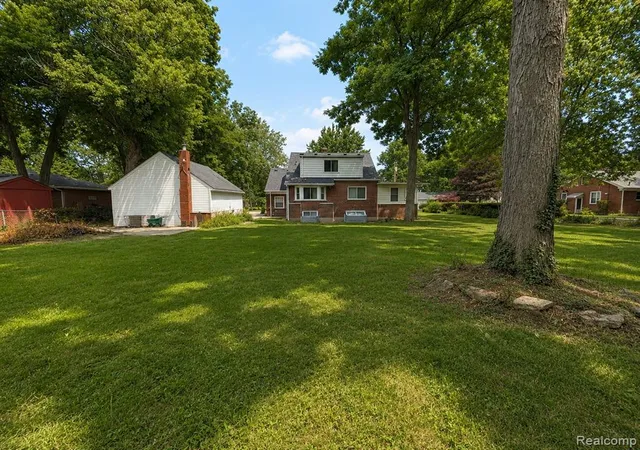 Homes for sale in Harper Woods, MI | 20552 Huntington Ave, Harper Woods, MI 48225 | MLS# 61007586