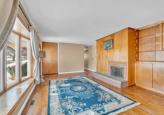 Photo 3 of Single family home for sale at 5480 White Rd, Cement City, MI 49233 | MLS# 70504359 | Listing updated on 2025-11-16