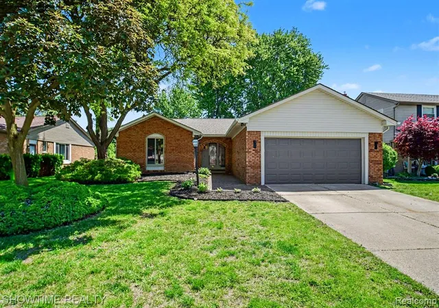 Homes for sale in Macomb, MI | 47726 Lexington Dr, Macomb, MI 48044 | MLS# 60998312