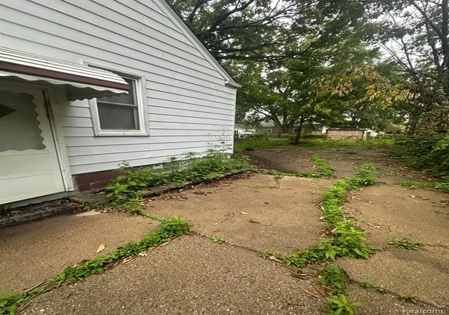 Homes for sale in Harper Woods, MI | 20413 Kingsville St, Harper Woods, MI 48225 | MLS# 61006720