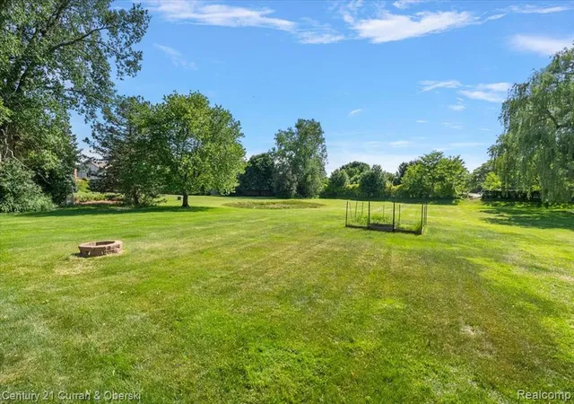 Homes for sale in Farmington Hills, MI | 37125 Fox Gln, Farmington Hills, MI 48331 | MLS# 61000884