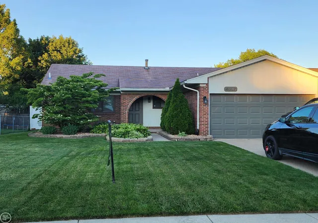 Homes for sale in Macomb, MI | 45540 Heatherwoode Ln, Macomb, MI 48044 | MLS# 50212831