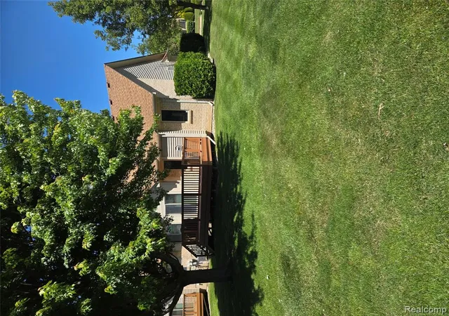 Homes for sale in Chesterfield, MI | 30118 Indianwood Dr, Chesterfield, MI 48047 | MLS# 60997824