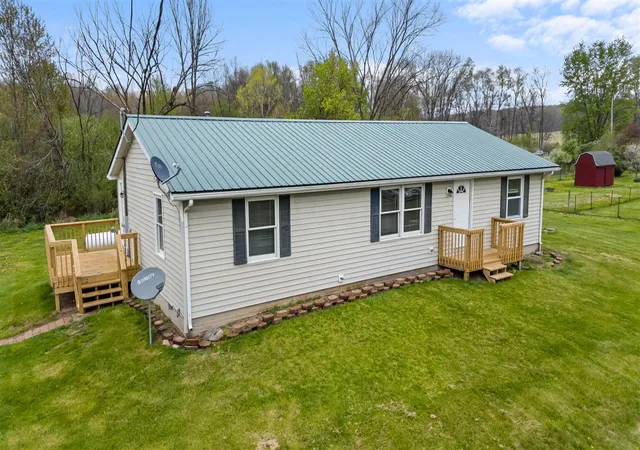 Homes for sale in Jonesville, MI | 2340 E Mosherville Rd, Jonesville, MI 49250 | MLS# 70511884