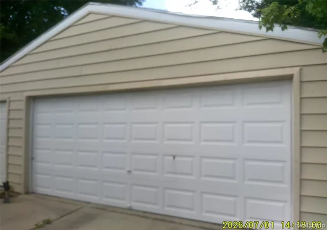 Photo 2 of Single family home for sale at 3490 Beveridge Rd, Flint, MI 48532 4903 | MLS# 61008587 | Listing updated on 2026-08-28