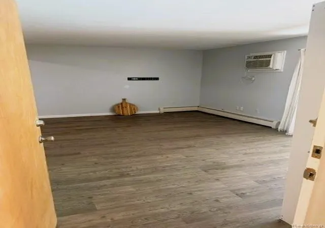 Photo 23 of Sale Pending at 4917 Crooks Rd #L5, Royal Oak, MI 48073 1253 | MLS# 60989220 | Listing updated on 2026-08-30