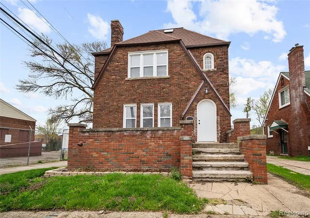 Photo 1 of Single family home for sale at 17125 Warrington Dr, Detroit, MI 48221 | MLS# 61017490 | Listing updated on 2026-09-30