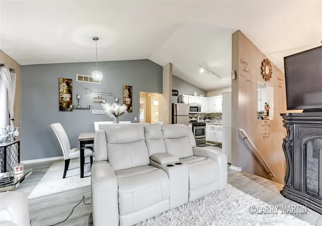 Photo 3 of Sale Pending at 3481 Hampton Downs Dr, Grand Rapids, MI 49512 | MLS# 70519683 | Listing updated on 2026-03-28