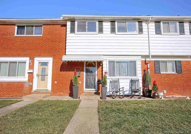 Photo 1 of Sale Pending at 20011 Abrahm, Clinton Township, MI 48035 | MLS# 50062765 | Listing updated on 2022-01-05