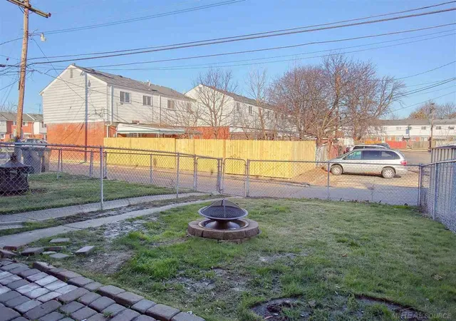 Photo 24 of Sale Pending at 20011 Abrahm, Clinton Township, MI 48035 | MLS# 50062765 | Listing updated on 2022-01-05