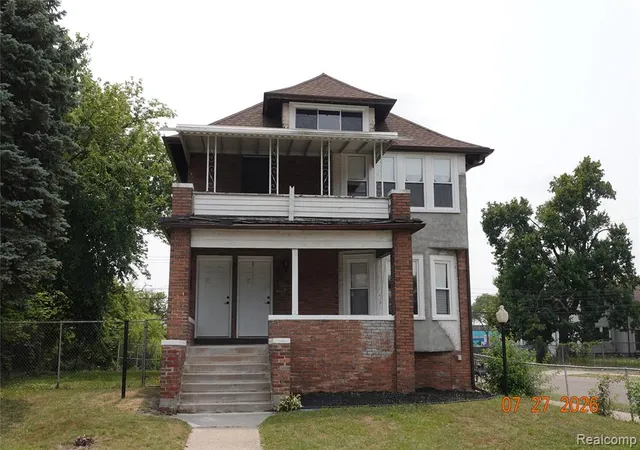 Listing Photo 3 - Condo for sale in building located at 169 Pilgrim, Highland Park, MI 48203