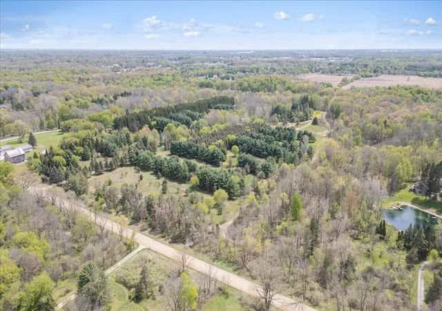 Homes for sale in Grand Ledge, MI | 8121 W Eaton, Grand Ledge, MI 48837 | MLS# 70532982