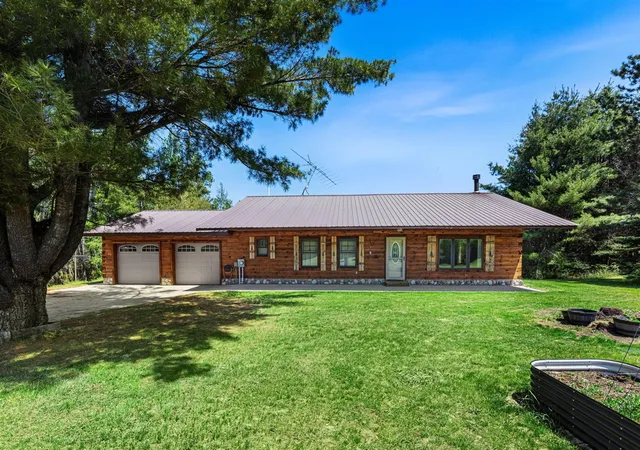 Homes for sale in Le Roy, MI | 15902 Penesal Rd, Le Roy, MI 49655 | MLS# 70535321