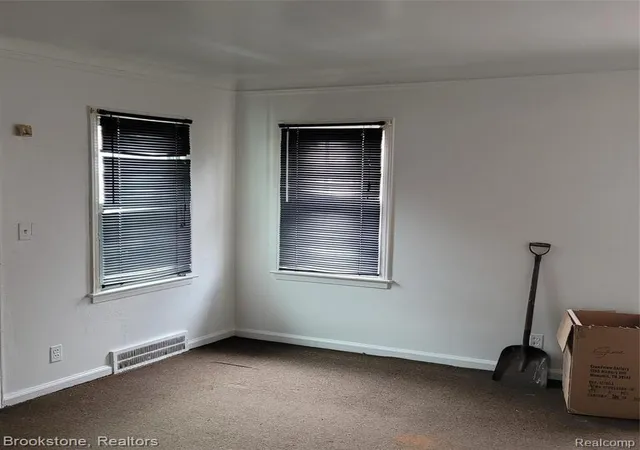 4th image of 18411 Stout St, Detroit, MI 48219 | MLS# 60021784