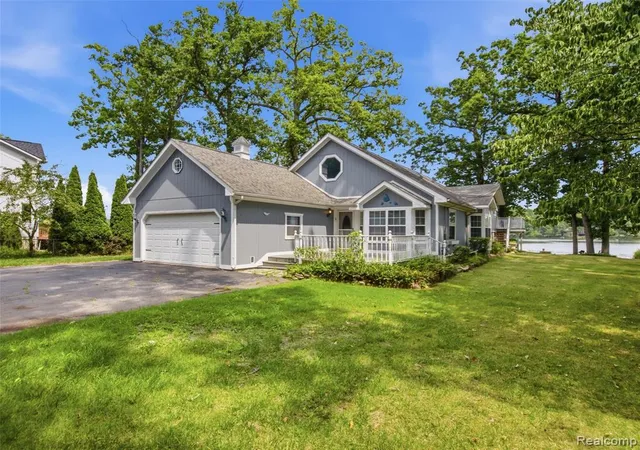 Photo 4 of Single family home for sale at 8954 Patrick Dr, Davisburg, MI 48350 | MLS# 61022758 | Listing updated on 2026-09-05