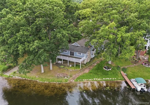 Photo 5 of Single family home for sale at 8954 Patrick Dr, Davisburg, MI 48350 | MLS# 61022758 | Listing updated on 2026-09-05